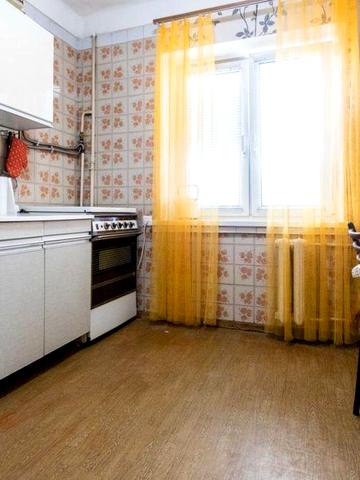 Оренда 2-х кімнатної квартири Мілютенка 15а