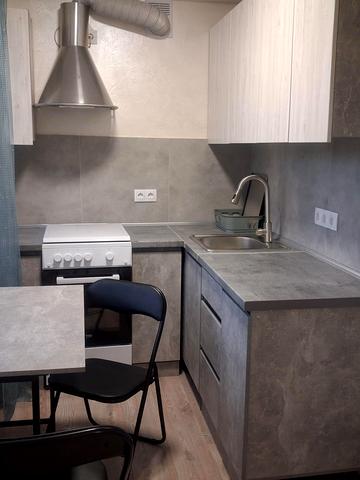 Івана Микитенка вул., 15