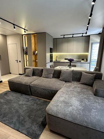 Олександра Довженка вул., 31в