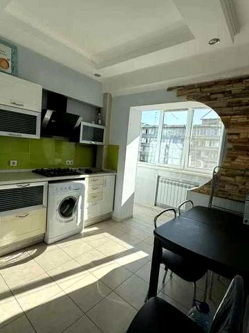 Здається 1-кімнатна квартира на вул.Героїв полку Азов,15/3