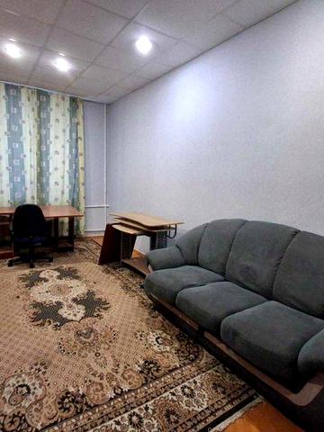 Оренда 2к квартири, вул. І. Світличного 8, ГАЗ, тепло, 1 поверх