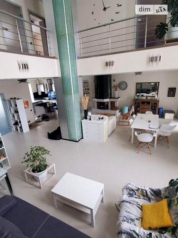 Продаж 4к Дім Зорянська вулиця