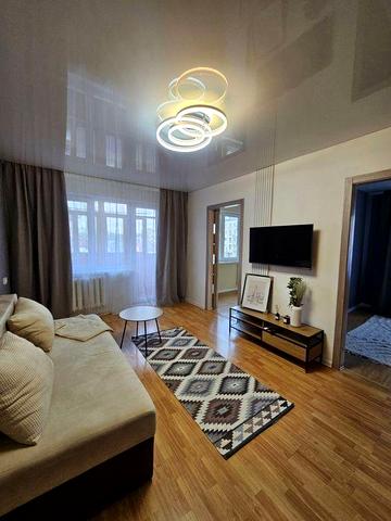 Продаж трикімнатної квартири вул. Небесної  Сотні