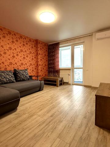 Юрія Пасхаліна вул. (Ілліча), 17