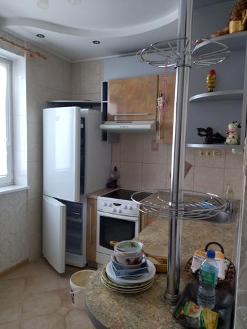 Сонячна вул., 9