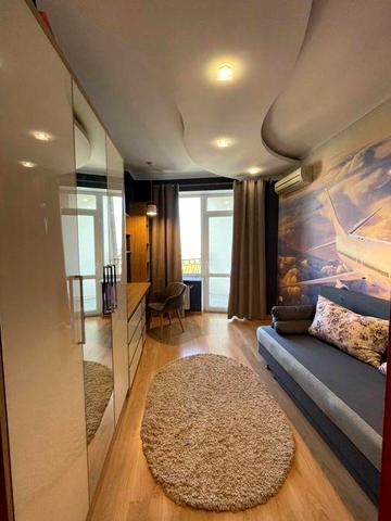 Сдам 4-х кімнатну квартиру в центрі міста |Мала Арнаутська