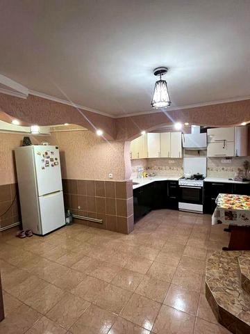 Будинок у селі Благодатне (Кірове)