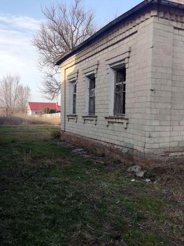 Продам будинок під ремонт  і з можливою розсрочкою м.Підгородне