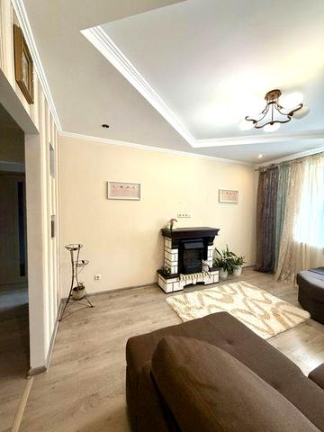 Продається 2 кімн. квартира на пісках південний мк-н пески