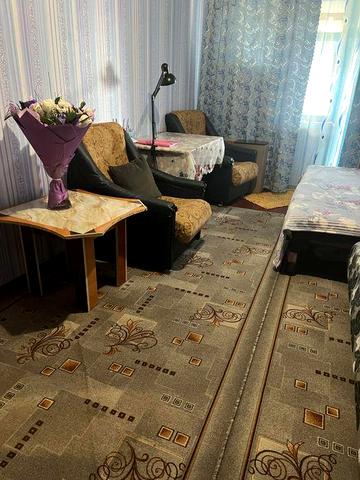 Продам 1 кімнатну квартиру в центрі