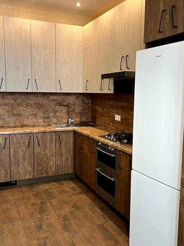 Абрикосова вул., 14