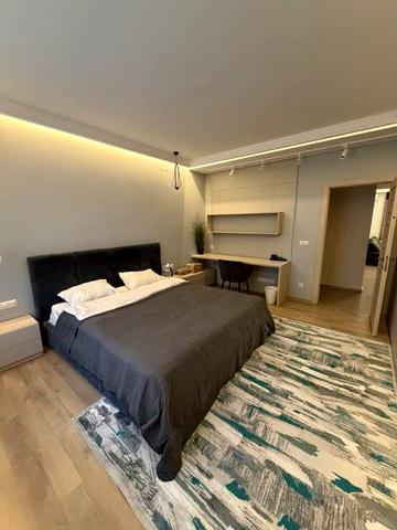 Оренда просторої квартири | Набережна | Центр