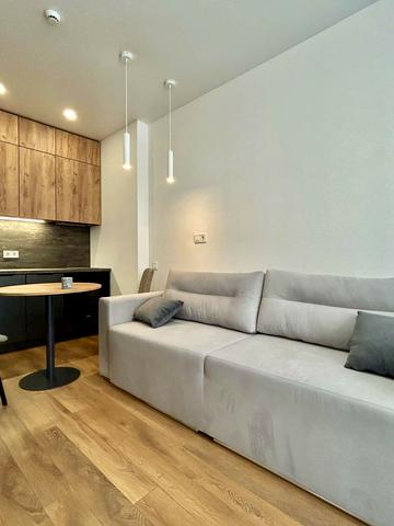 Василя Стуса вул., 35-А