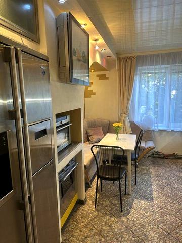 Здам 3 кімнатну квартиру в центральному районі міста