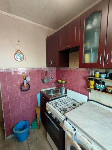 Навпроти Фітнес-клубу"Пятий елемент",вул.Електриків,28-В