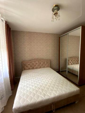 Сдается 2х комнатеая квартира по Соборности 14