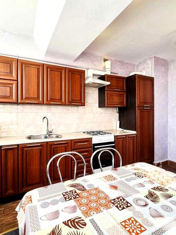 Здається 2-Х кімнатна "НОВОБУДОВА" на вул.РІВНЕНСЬКА (ТЦ Майдан)