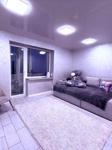 Продам 2-к квартиру! С ремонтом