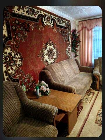 Продаж 2-кімнатної квартири з балконом та гаражем