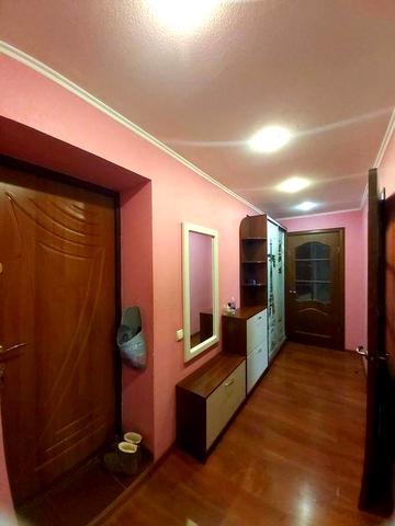 Продам 2 кімнатну  квартиру