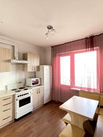 Бориса Гмирі вул., 16