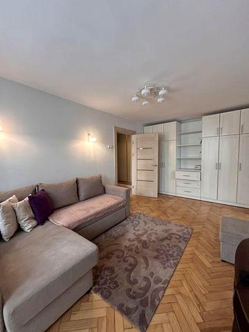 Оренда 2к квартири по вул. Лазаренка Район Податкової