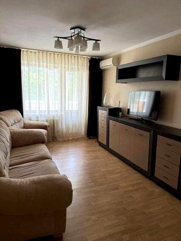 Оренда 2к квартири на просп. Героїв 12