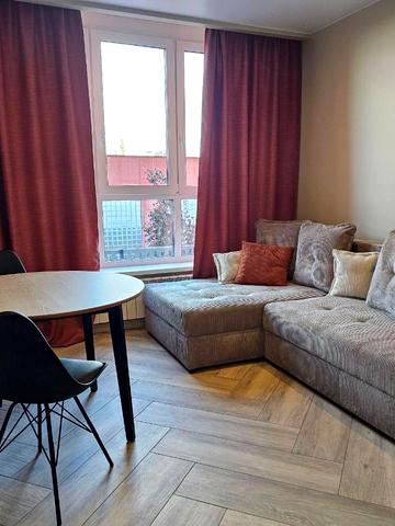 Набережно-Рибальська дорога вул., 27