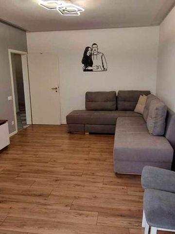 Оренда великої 2-кімнатної квартири по вул. Тисменицька 307А.