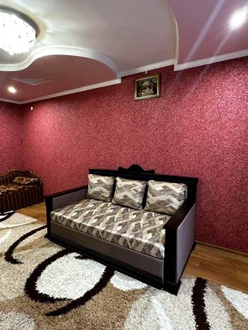 Степана Васильченка вул., 14