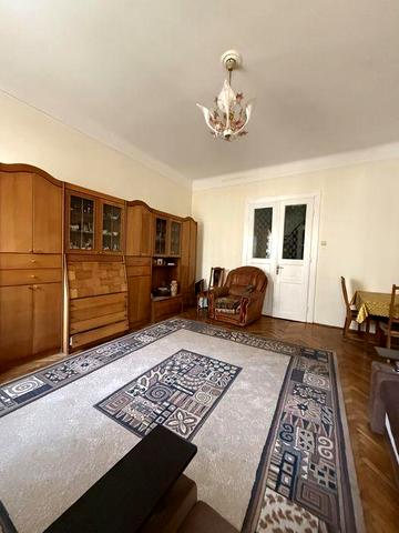 Продається 2-к в центрі вул.Першотравнева