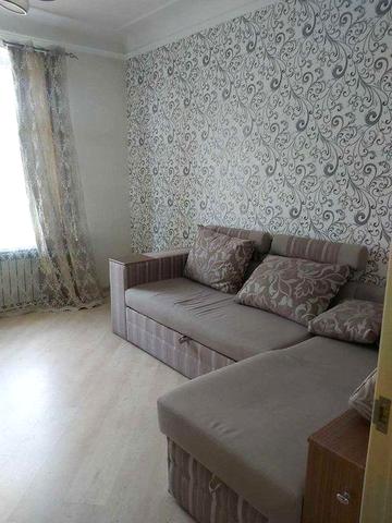 Здається в оренду 3 кім. квартира за адресою: пл. Павлівська, 8. Od8