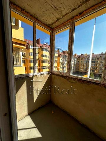 Тарасівська вул., 1