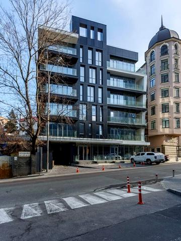 Болсуновська вул. (Сергія Струтинського), 21