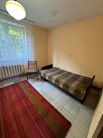 Здається 1 к кв вул Незалежності