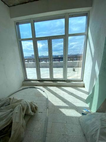 Пентхаус з гарним видом на море