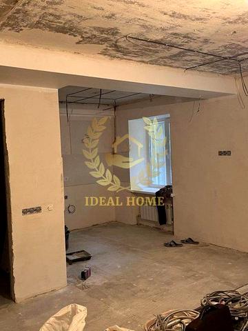 Продаж 3-к квартири з окремим входом, біля метро Сирець