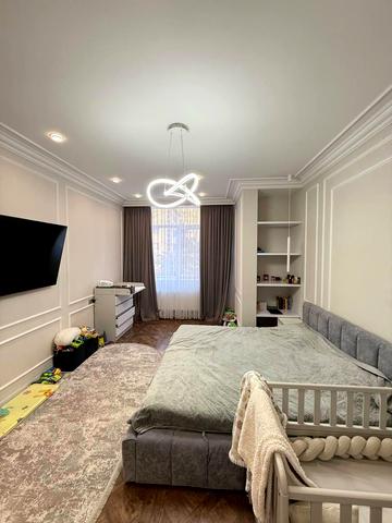 Аркадійське плато вул. (Гагаринське плато), 9