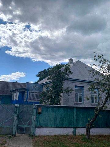 Продається будинок в м. Ічня