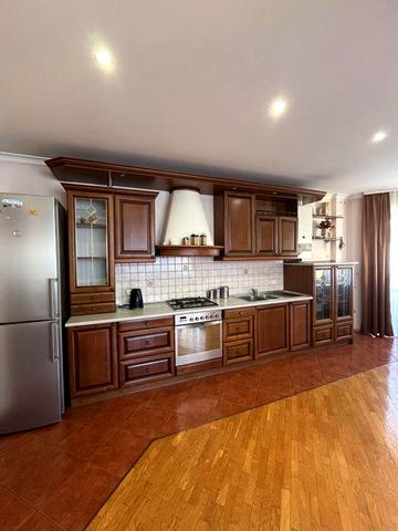 ОРЕНДА! Простора 3 -кімн. квартира  на вул.Крилова