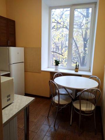 Здається 2-кімн. квартира на 98 кв., без комісії