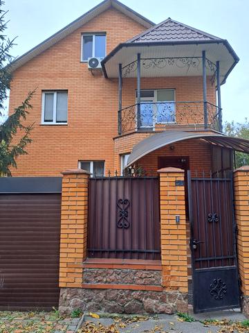 Шкільна вул.