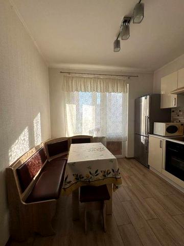 Гмирі,10/40, Патріотика, Позняки, Осокорки, Чавдар