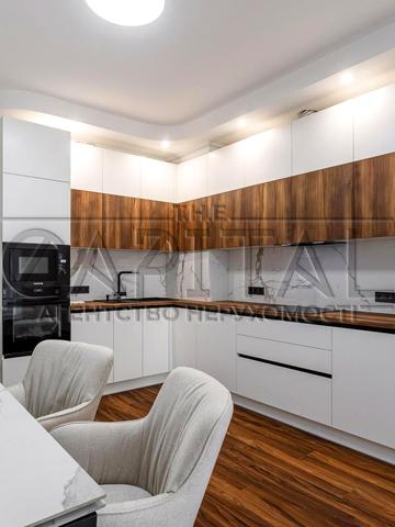 Андрія Верхогляда вул. (Михайла Драгомирова), 12