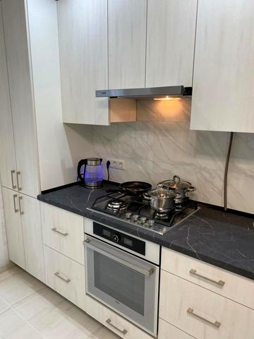 Олександра Довженка вул., 7а