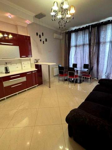 Оренда великої квартири в Аркадіі, генератор, море, терраса