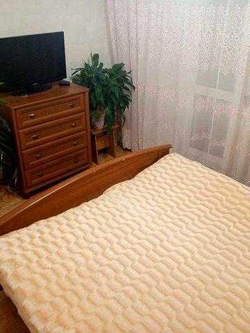 Оренда 3-х к. квартири вулиця Ревуцького, 34 (Харьківський масив)