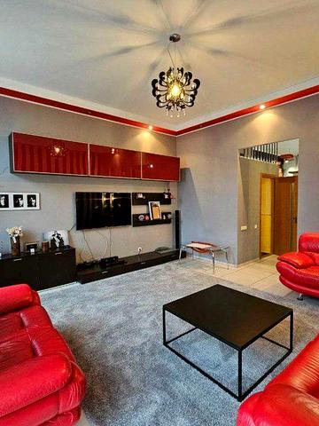 Продаж унікальної квартири на вул. Руська, поруч ЦУМ