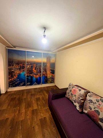 Оренда однокімнатної квартири в центрі міста!! Вигідна ціна!!