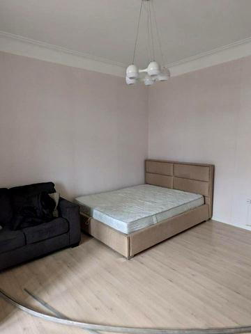 Євгена Гуцала пров. (Кутузова), 3а